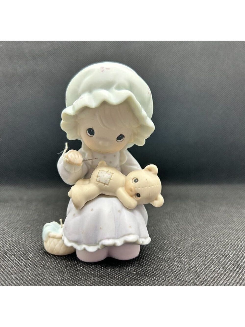 Precious Moments "You are a blessing to me" 1990 Members Only Figurine